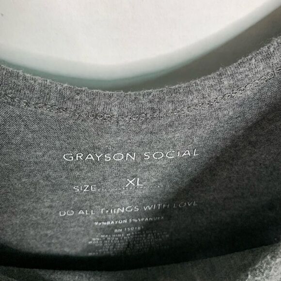 Grayson Social top  - Picture 4 of 7